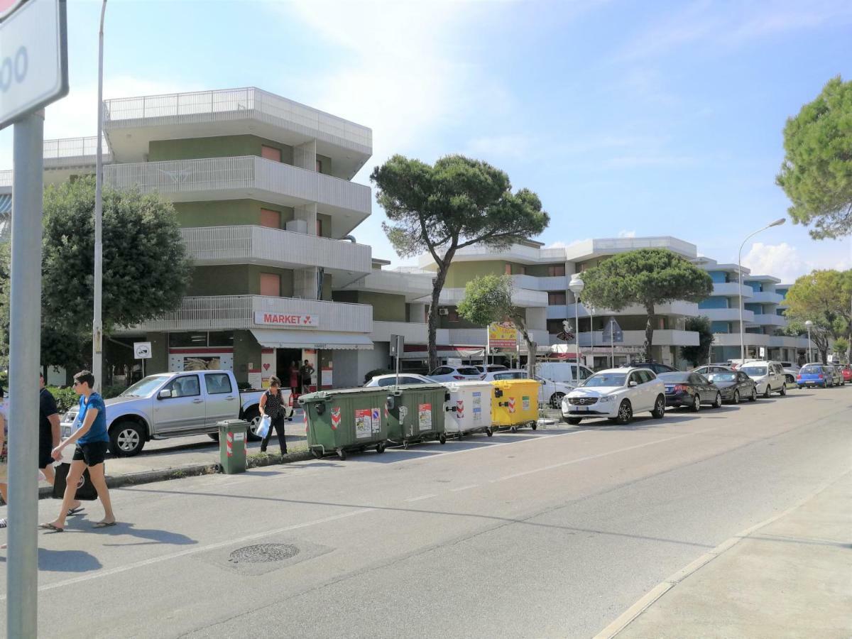 Condominio Moschettieri Bibione Exterior photo